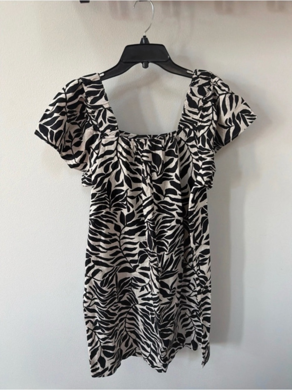 Nicole Miller Ladies' Linen Blend A-Line Dress bold black/white abstract print. - Picture 5 of 5
